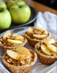 Apple & Oatmeal Cups