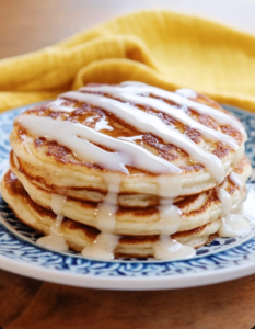 CINNAMON ROLL PANCAKES