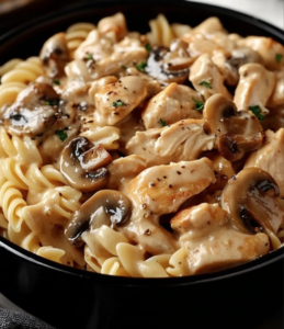 Decadent Chicken and Mushroom Pasta with Creamy Sauce