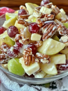 Quick & Delicious Apple Salad 🍎🍇