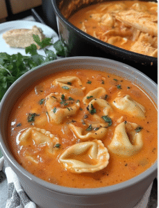 Creamy Tomato Tortellini Soup
