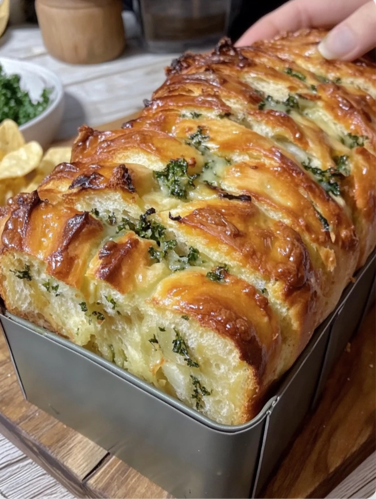 Garlic Bread / Sarımsaklı Ekmek