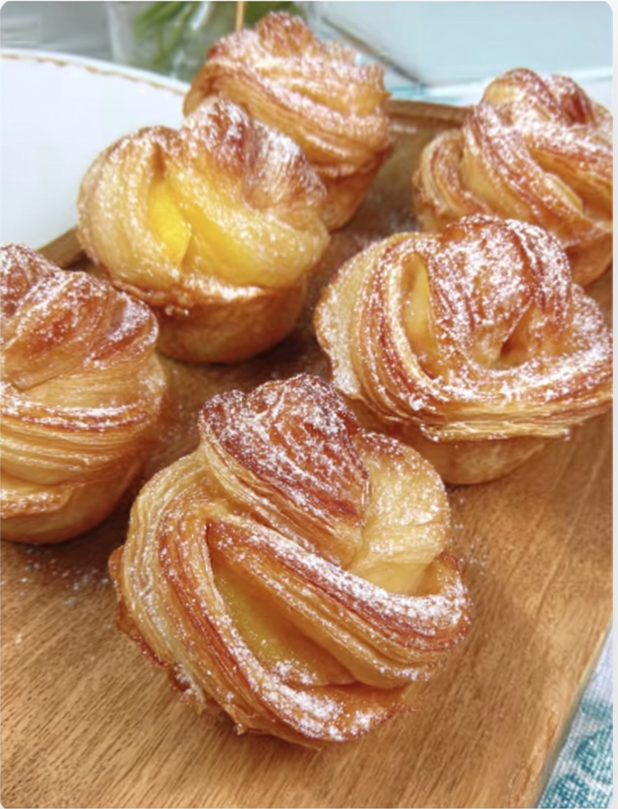 Peach Pie Cruffins