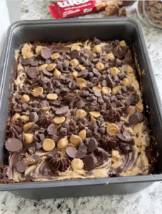 Chocolate Peanut Butter Earthquake Cake