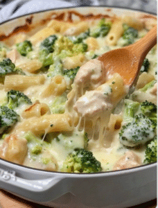 Cheesy Chicken Broccoli Pasta with Creamy Garlic Sauce