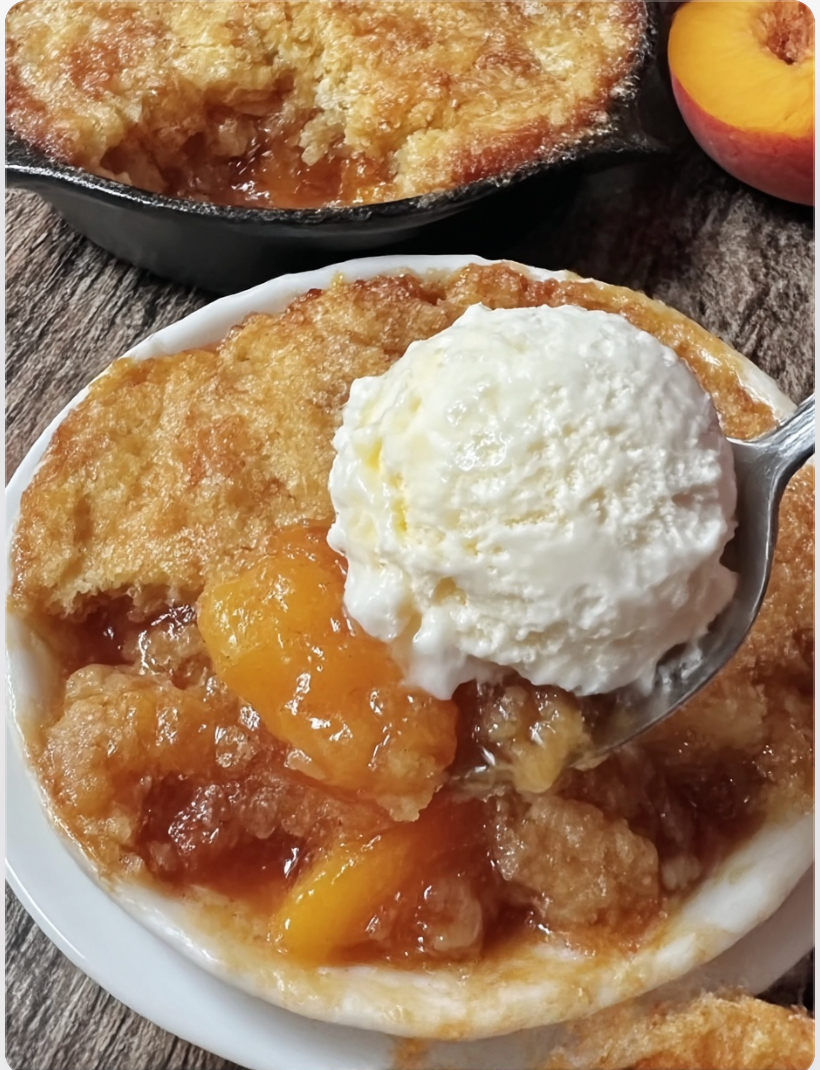 5-Ingredient Peach Cobbler