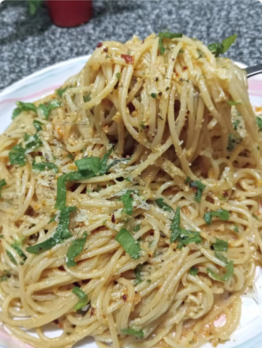 Spaghetti with Garlic & Spinach