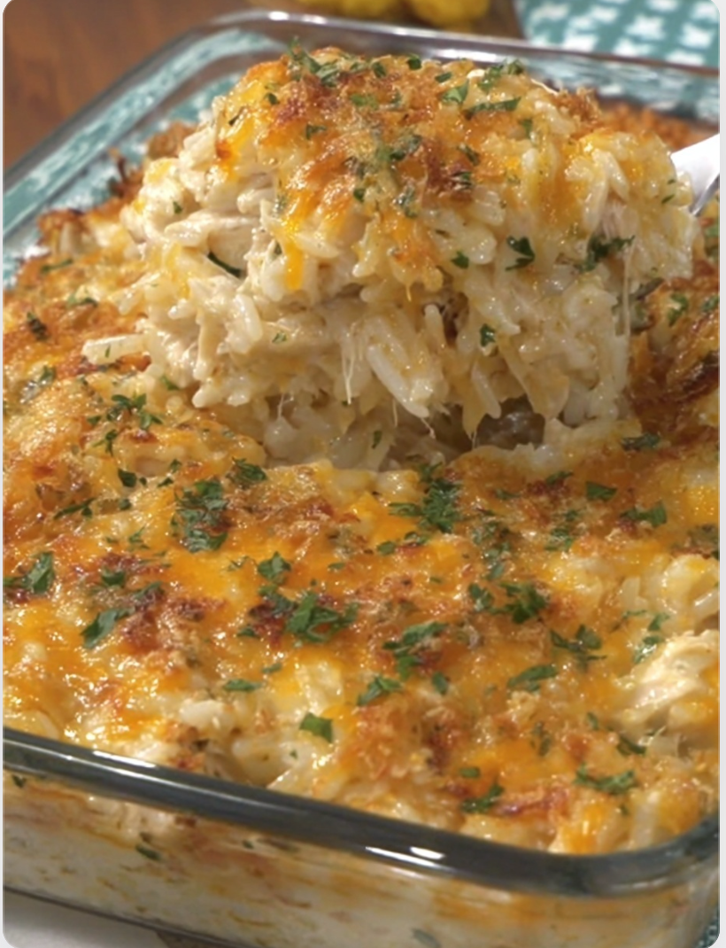 Creamy Chicken & Rice Casserole Delight!
