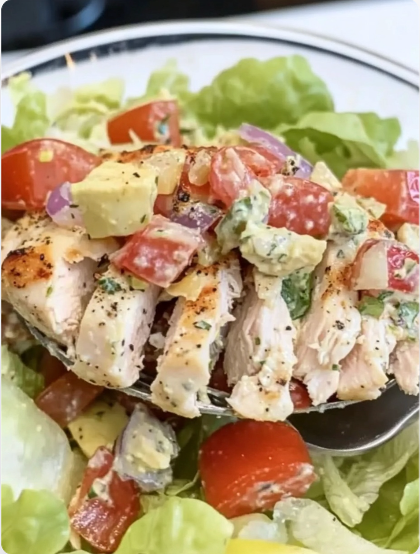 BLT Salad with Chicken