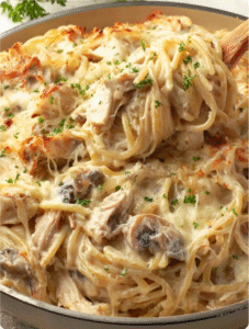 creamy chicken tetrazzini pasta,