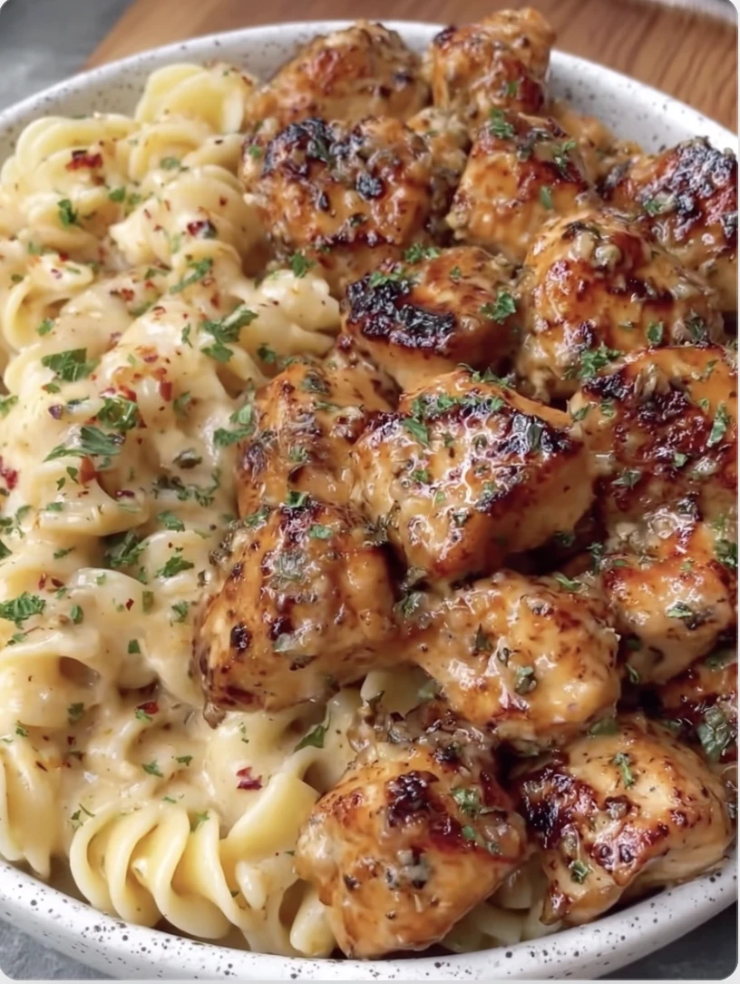 Creamy Garlic Butter Chicken Linguine Alfredo Sauce