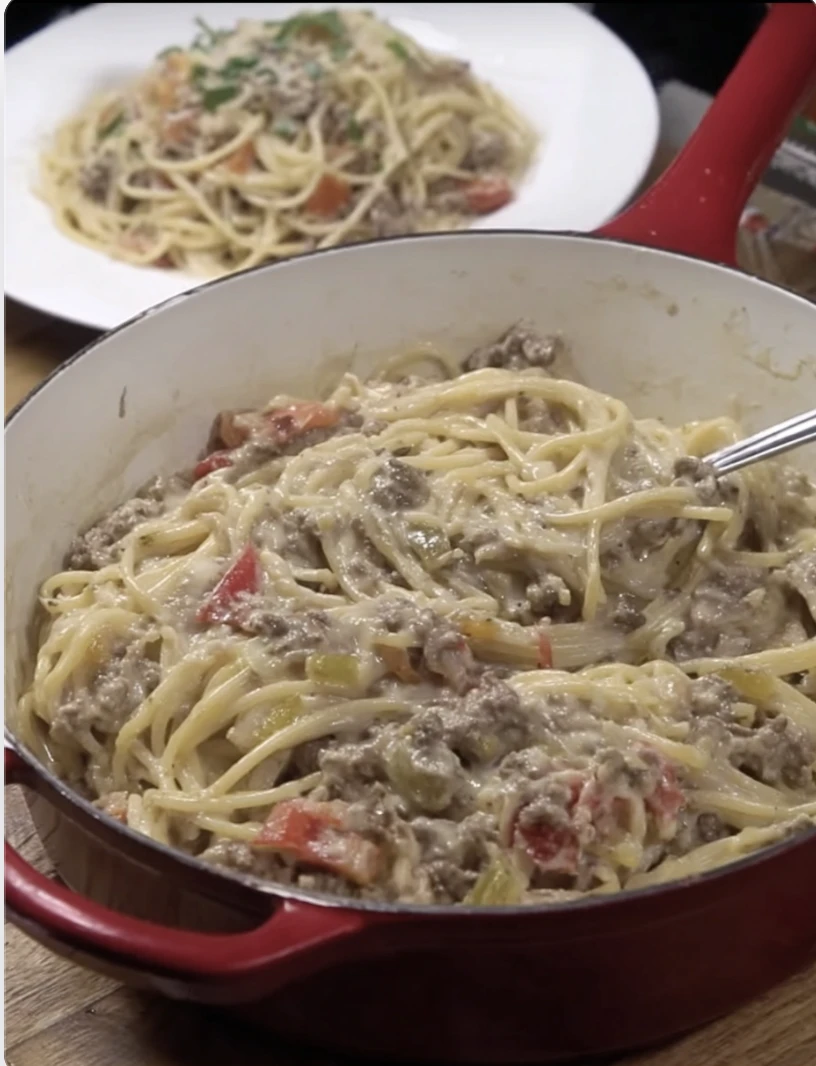 Creamy Italian Spaghetti & Ground Beef One-Pot Wonder