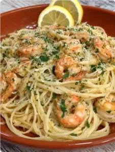 garlic shrimp pasta in olive oil