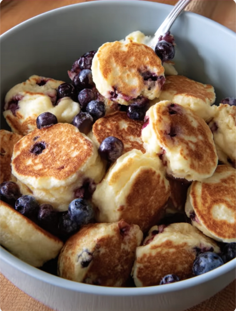 Blueberry Cottage Cheese Pancake Bites