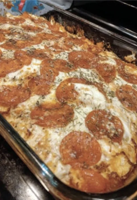Keto Pepperoni Pizza Casserole