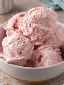 No-Churn Strawberry Ice Cream