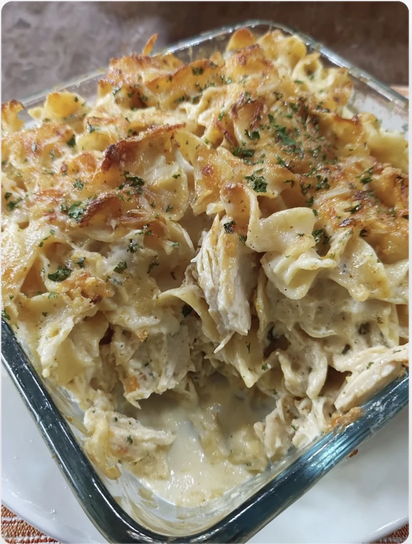 The Ultimate Cheesy Chicken Noodle Casserole — So Creamy, So Addictive!