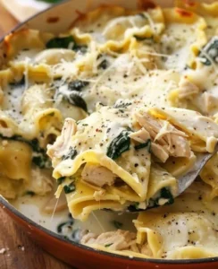 🧀🤍 A creamy Slow Cooker White Lasagna ✨