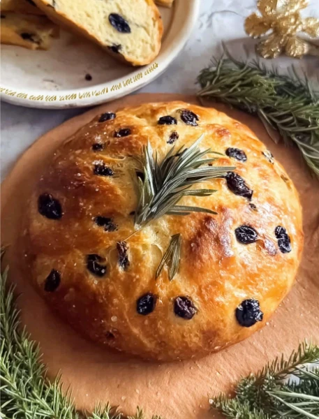 Aromatic Rustic Rosemary Cranberry Bread Olive Oil Sea