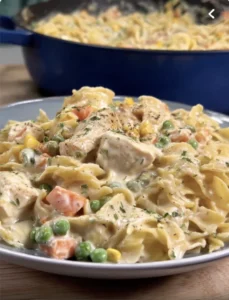 Chicken Pot Pie–Style Creamy Pasta