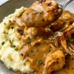 🥩🧀 Sizzling & Cheesy Queso Steak Fajita Skillet