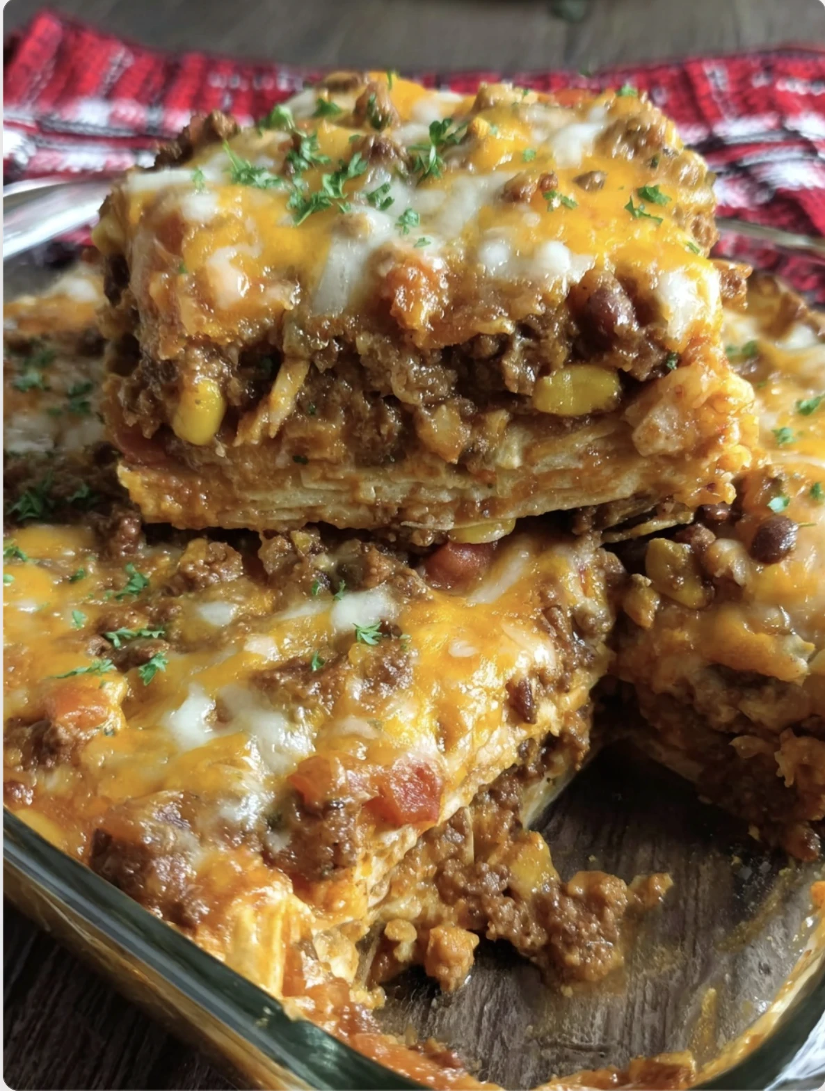 Cremiger Rindfleisch-Tortilla-Auflauf
