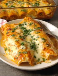 🌮🧀 Creamy & Cheesy Chicken Enchiladas with Sauce
