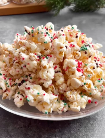 Festive Sweet Puffcorn Christmas Munch