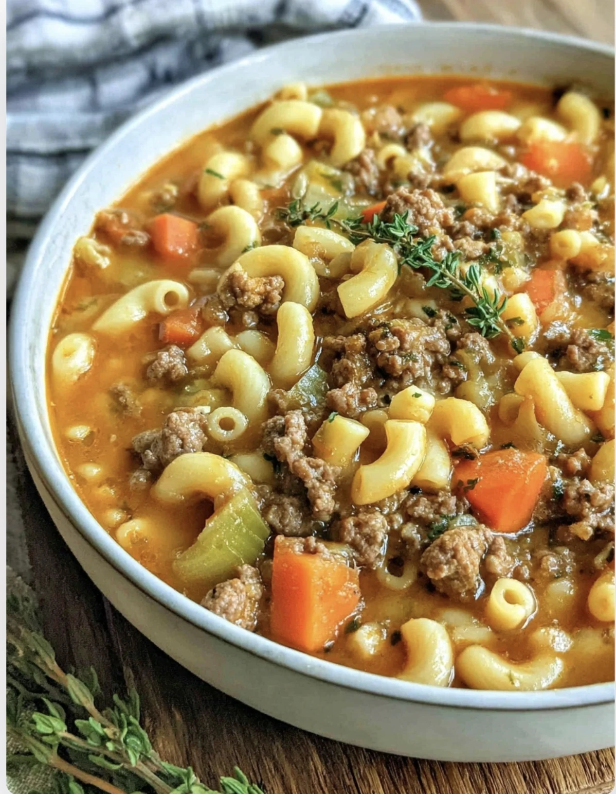 Onepot Macaroni Cheeseburger Soup