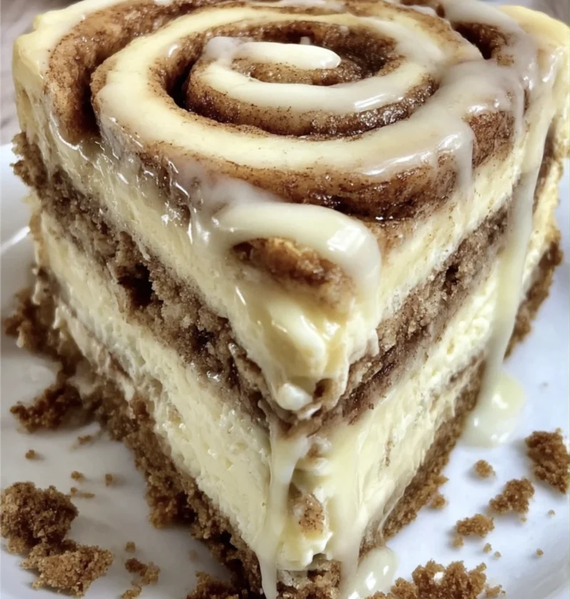 Rich Gooey Cinnamon Roll Cheesecake
