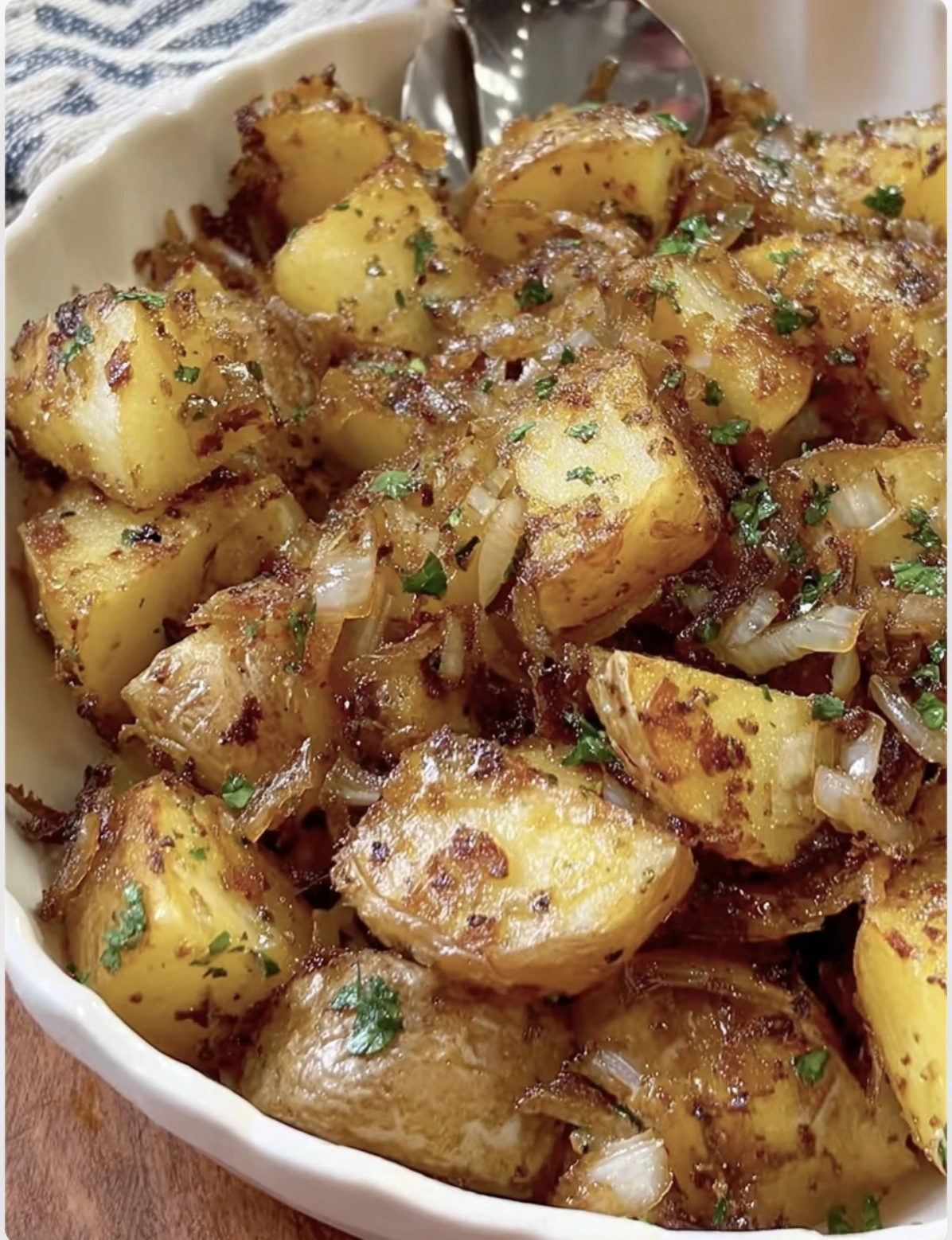 Slow Cooker Lipton Onion Potatos