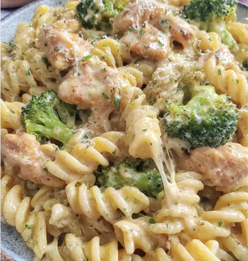 Ultimate Creamy Chicken Penne Broccoli Red Peppers