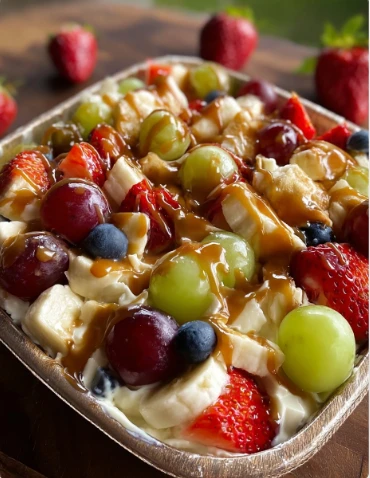 🤤🍰🍓 Yummy Easy Cheesecake Fruit Salad with Caramel Drizzle