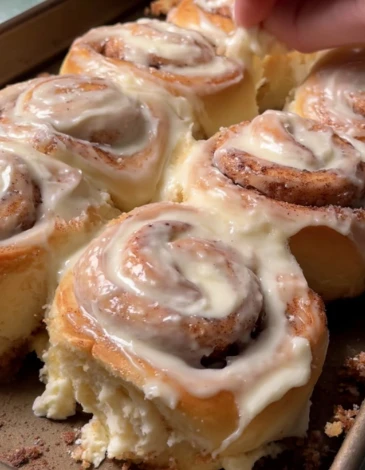 Yummy Cinnamon Sugar Cream Cheese Rolls