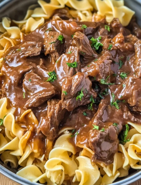 Yummy Crockpot Beef Tips Noodles