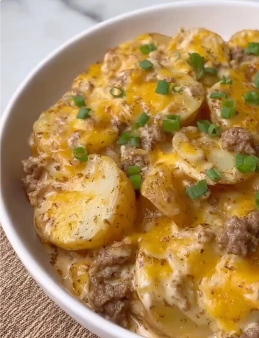 Yummy Crockpot Cheesesteak Potato Casserole