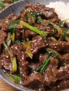 🔥🍯🥩 Yummy & Easy Sweet & Spicy Honey Garlic Beef Stir Fry