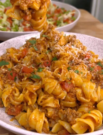 Yummy Taco Pasta Salad Cheesecake Pies