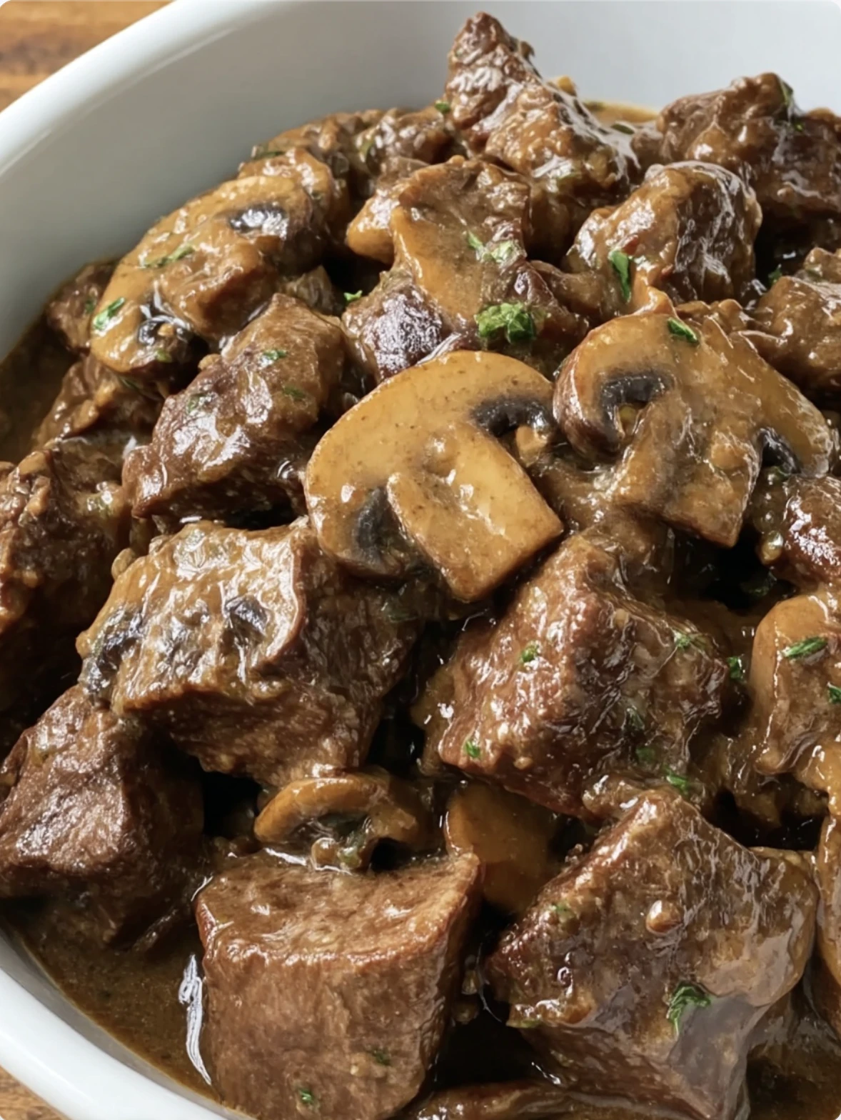CREAMY CROCKPOT BEEF TIPS & MUSHROOMS homemade