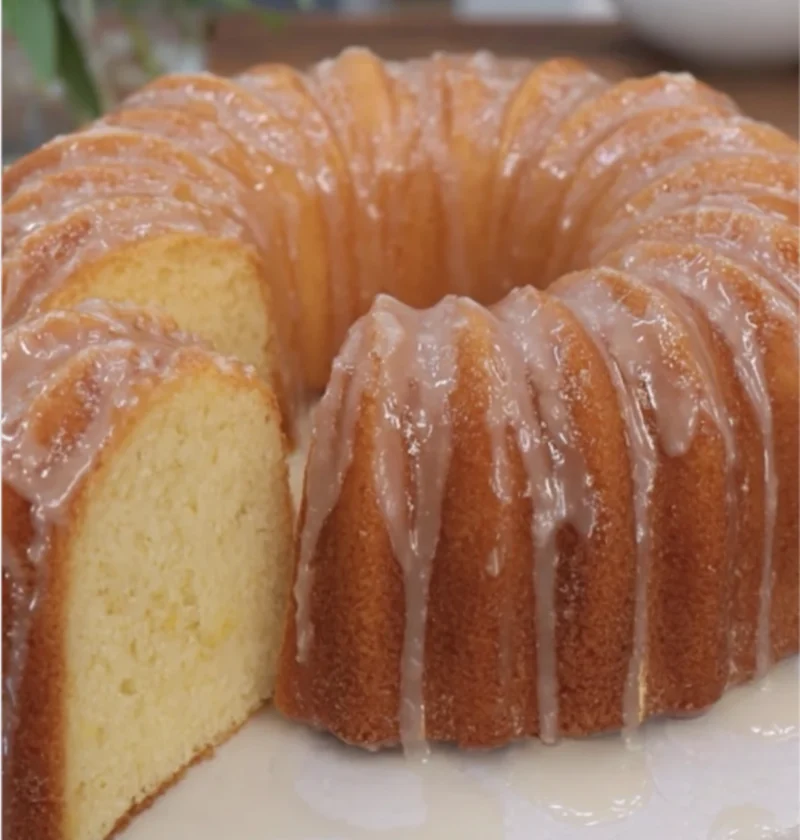 Lemon 7up Cake