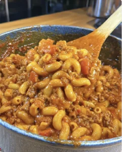 Easy Old Fashioned Goulash Delight