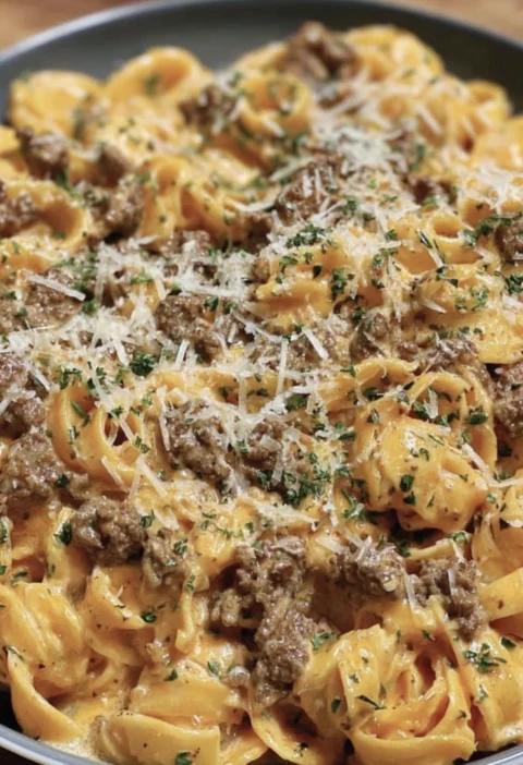 Onepot Creamy Beef Garlic Butter Pasta