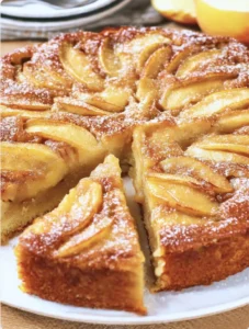 Only 4 Apples and 10 Minutes for This Apple Cake
