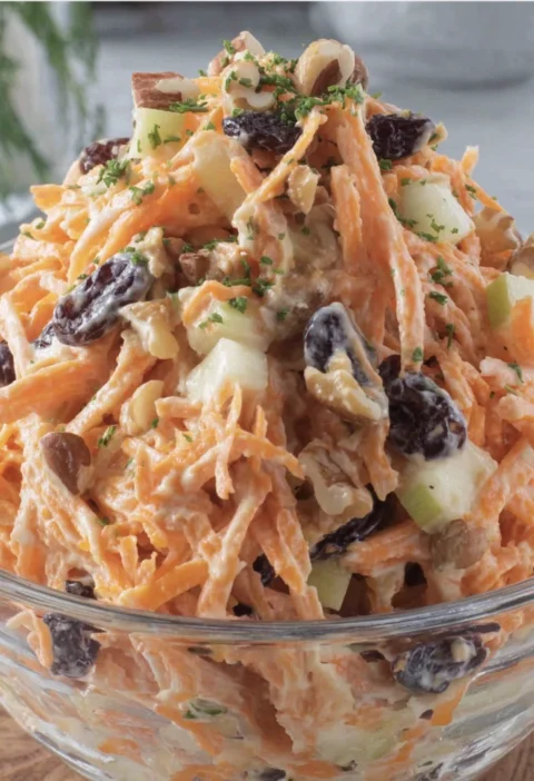 Sweet Crunchy Carrot Apple Salad