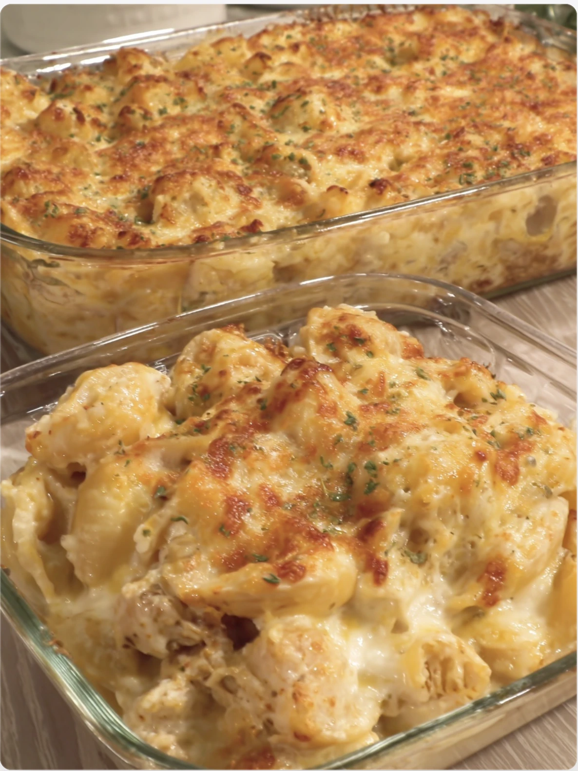 Creamy Baked Shellbows Mac & Cheese (Gratin-Style)