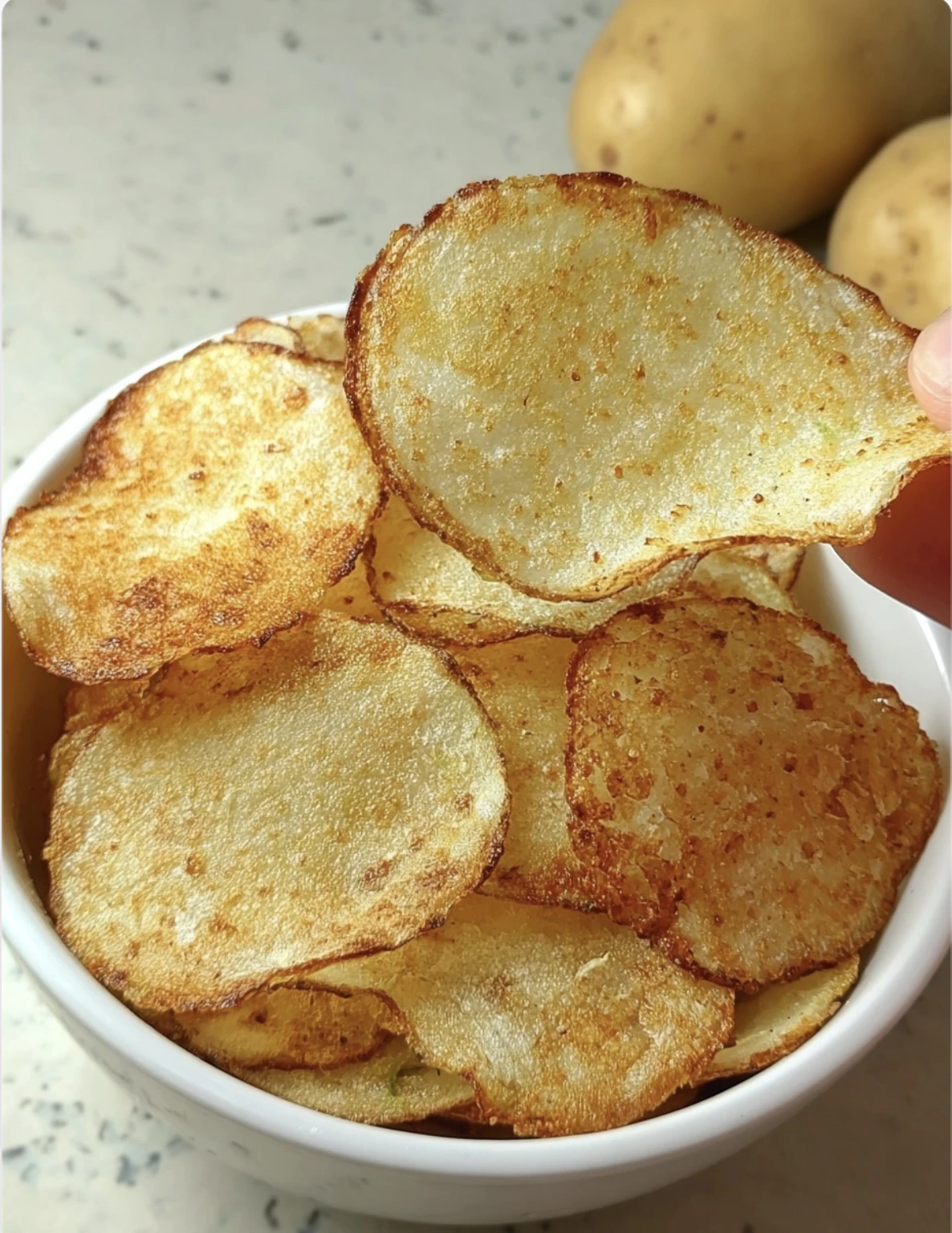 Crispy Potato Chips in the Microwave