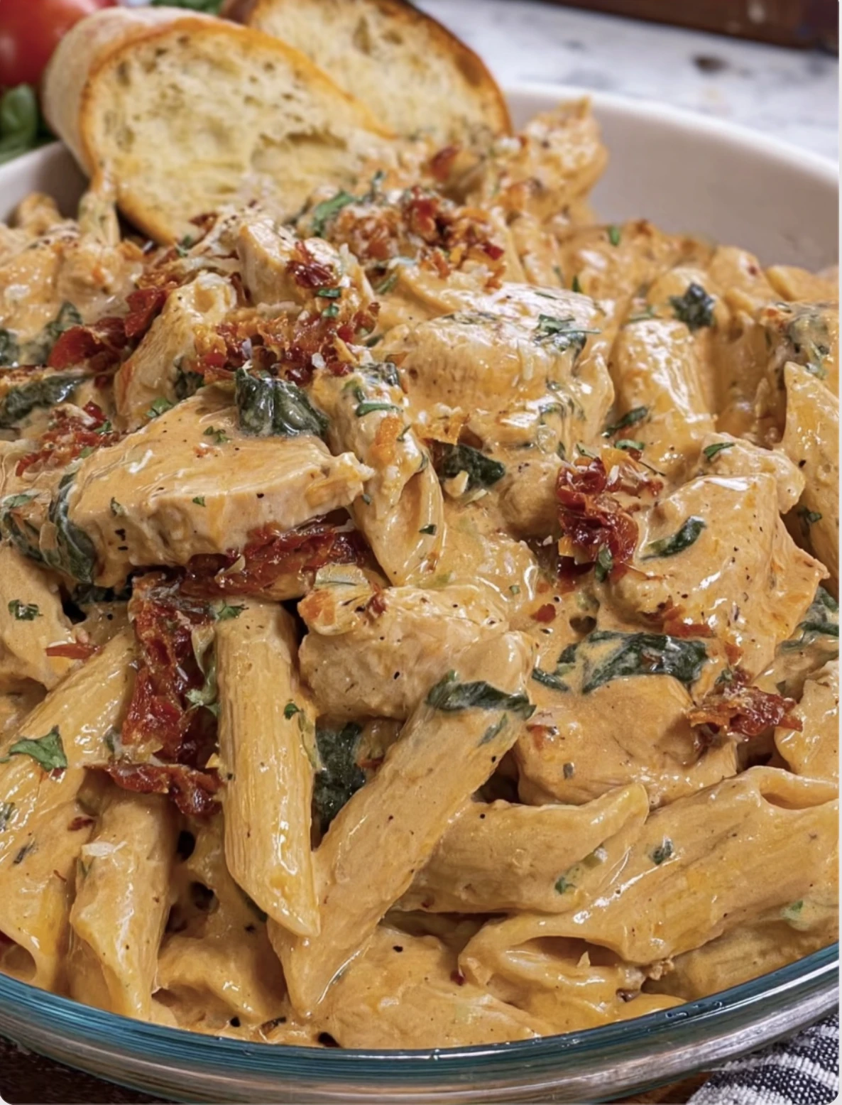 Easy  Creamy Tuscan Chicken Pasta