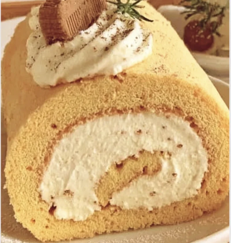 Golden Cream Roll Delight