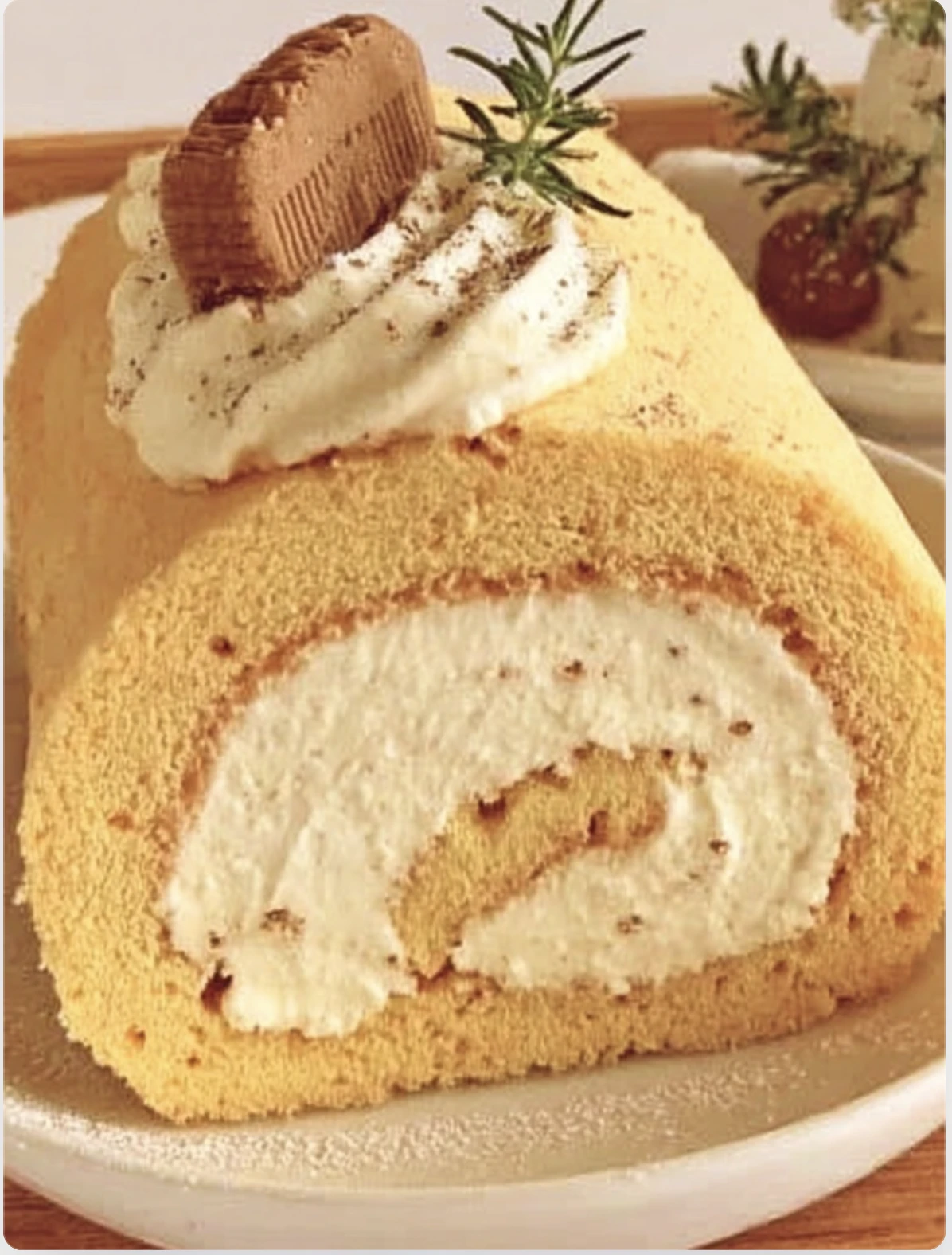 Golden Cream Roll Delight.