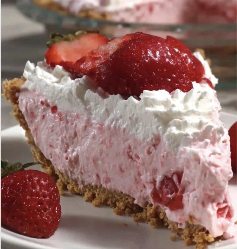 Strawberry Cool Whip Pie